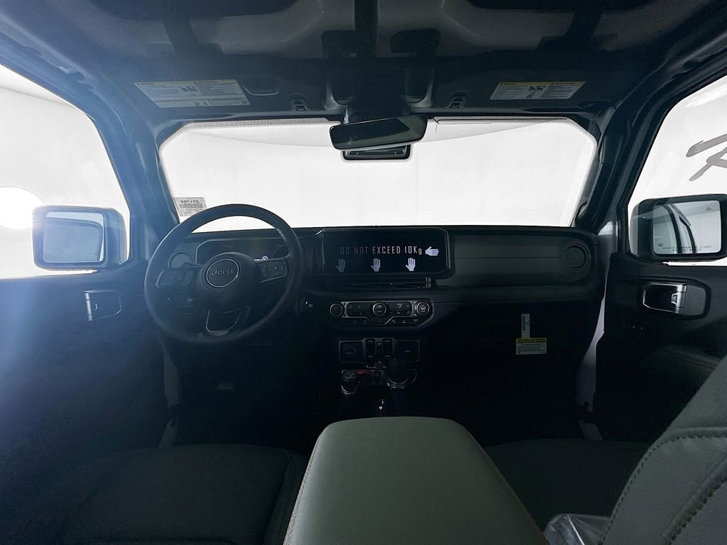 New 2025 Jeep Gladiator Mojave image 9