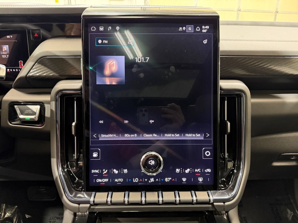 New 2026 GMC Yukon XL AT4 w/ AT4 Premium Plus Package AWD/4WD image 34