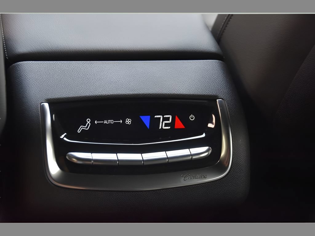 New 2025 Cadillac XT6 Luxury FWD image 16