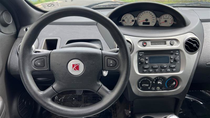 Used 2005 Saturn ION Level 3 w/ Travel Pkg FWD image 31
