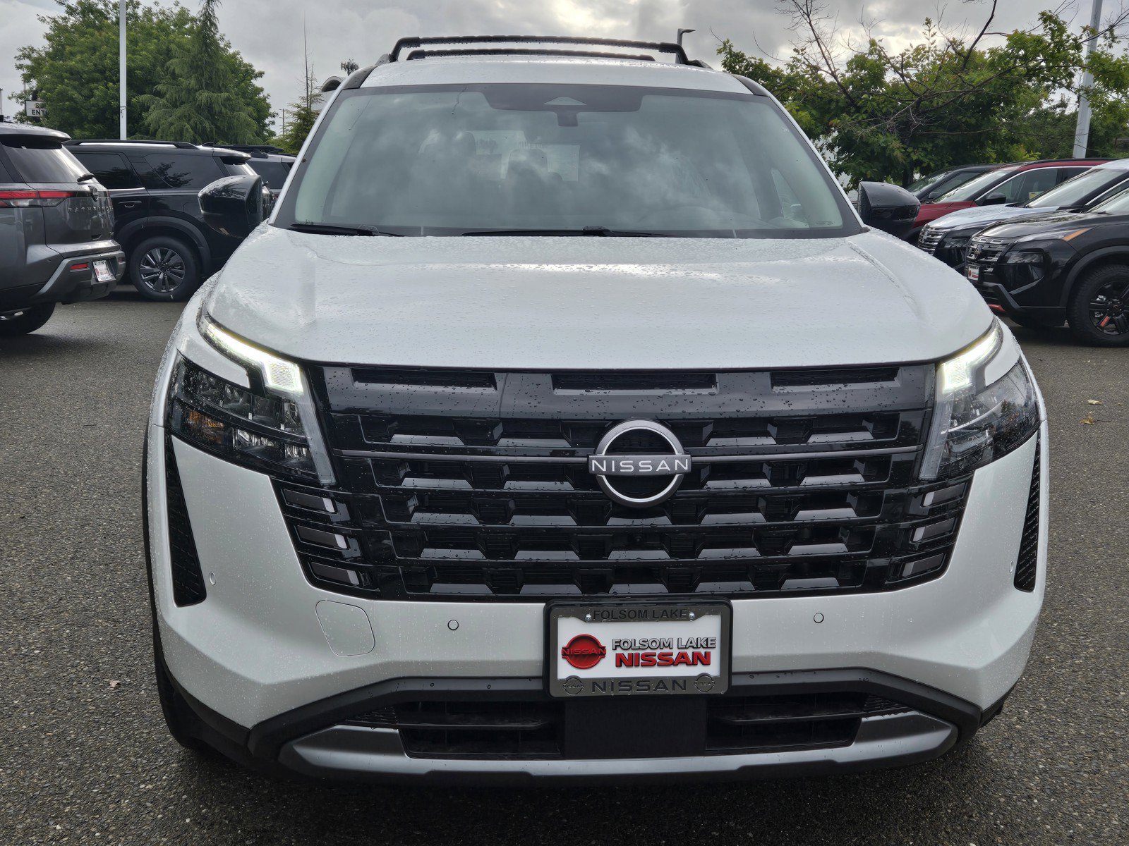 New 2026 Nissan Pathfinder SL AWD/4WD image 2