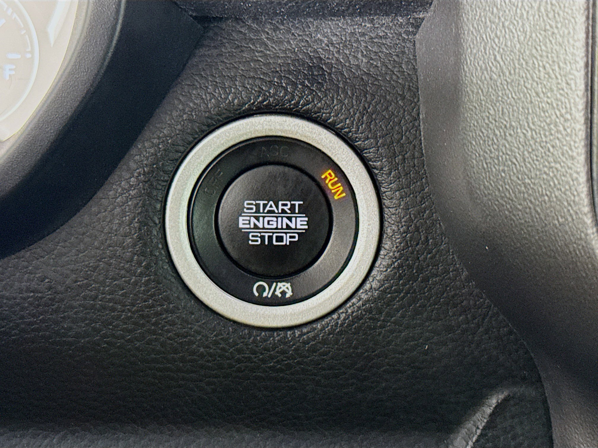 Used 2024 RAM 1500 Laramie RWD image 20