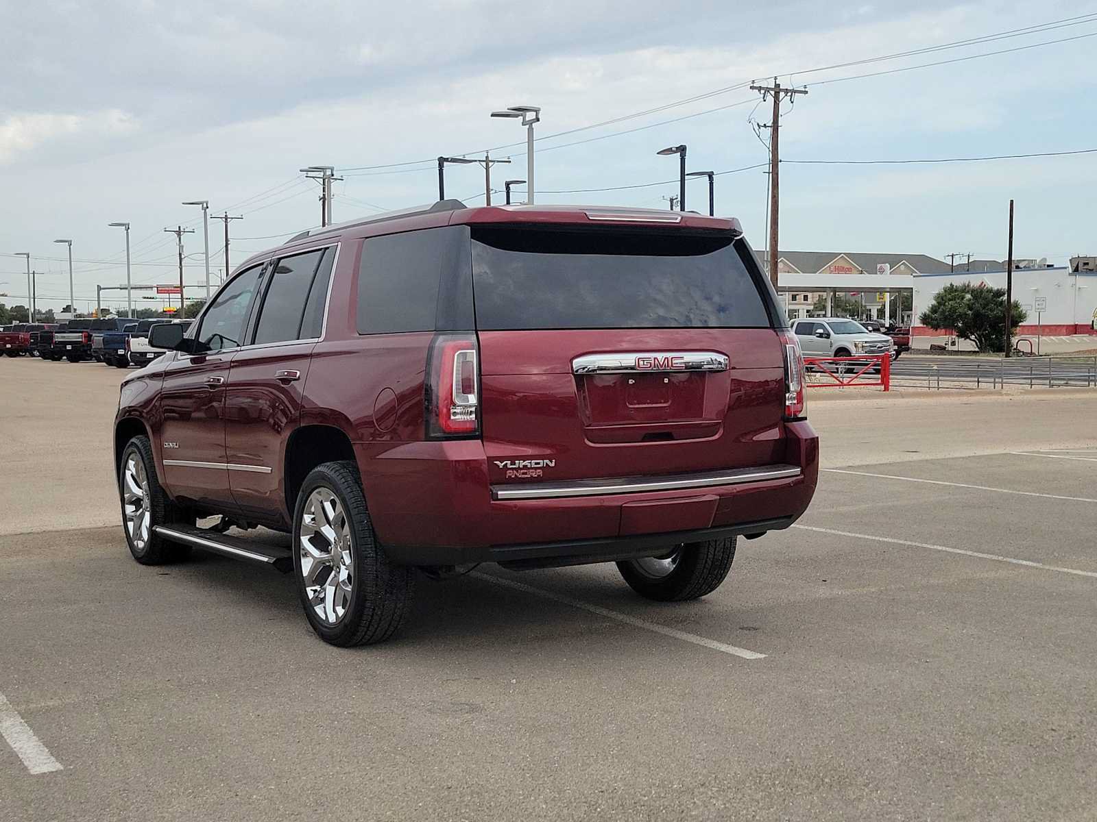 Used 2019 GMC Yukon Denali RWD image 6