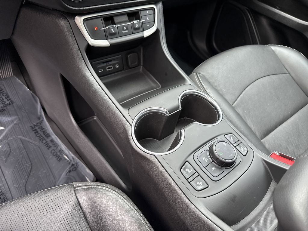 Used 2022 GMC Terrain SLT w/ Elevation Edition image 21