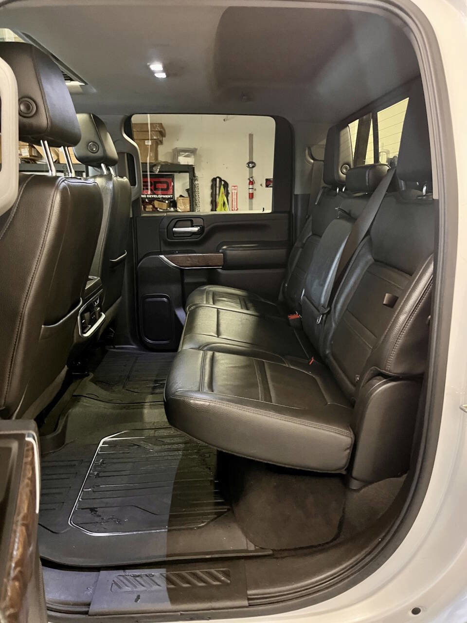 Used 2020 GMC Sierra 3500 Denali w/ Denali Ultimate Package image 18