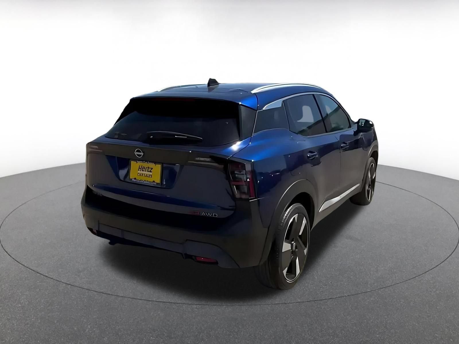 Used 2026 Nissan Kicks SR AWD/4WD image 14