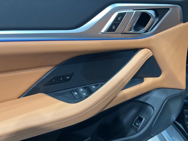 Used 2025 BMW i4 xDrive40i image 21