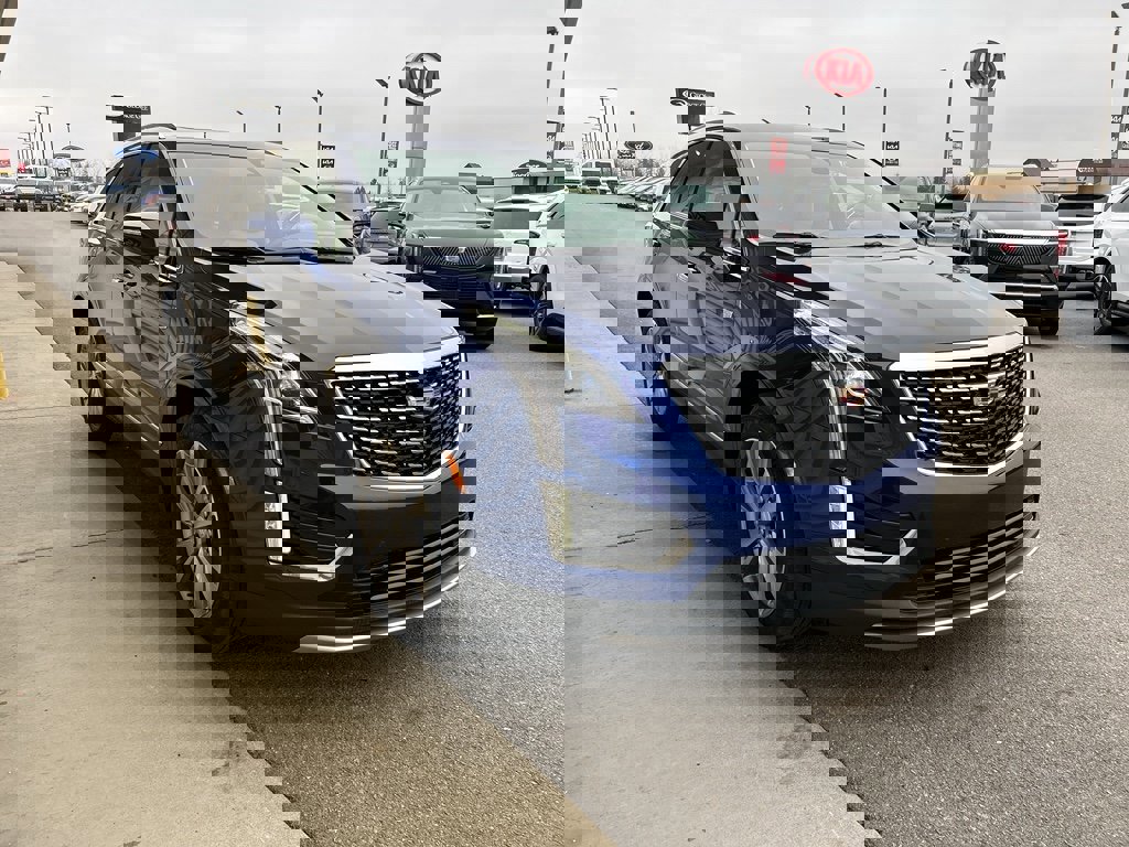 Certified 2023 Cadillac XT5 Premium Luxury image 3