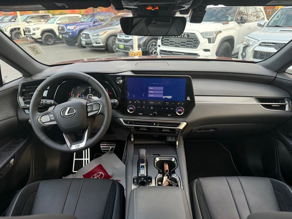 Used 2023 Lexus RX 500h F Sport image 22