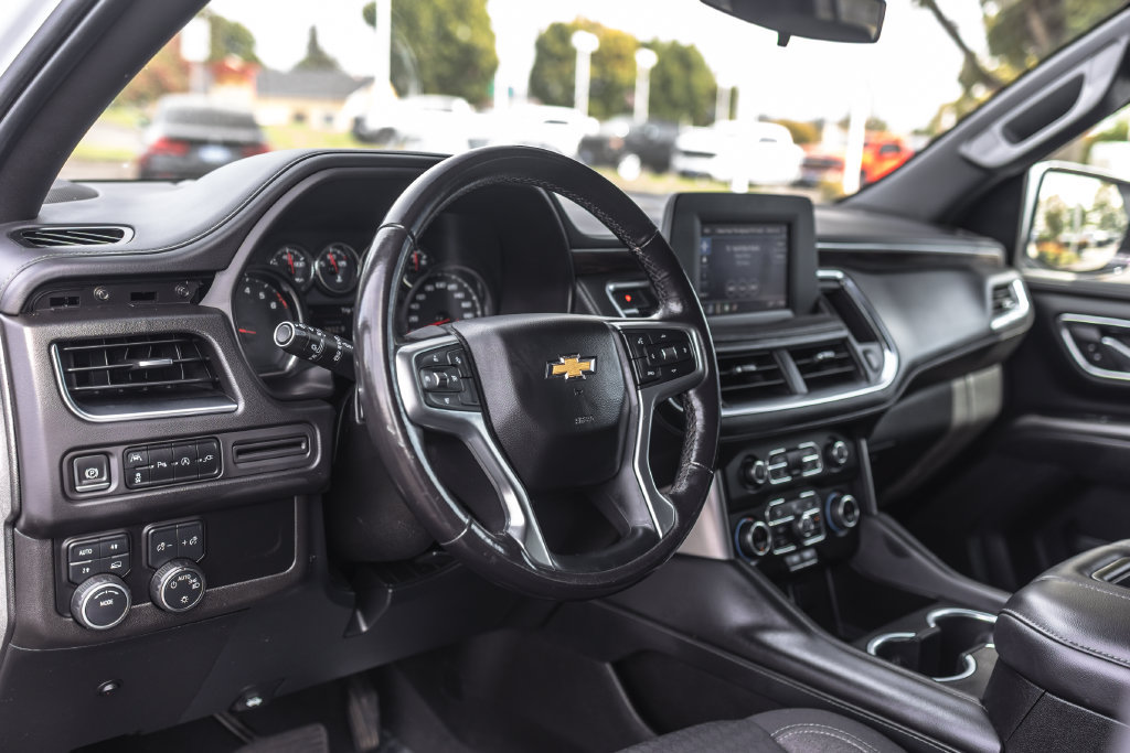 Used 2022 Chevrolet Suburban LS AWD/4WD image 19