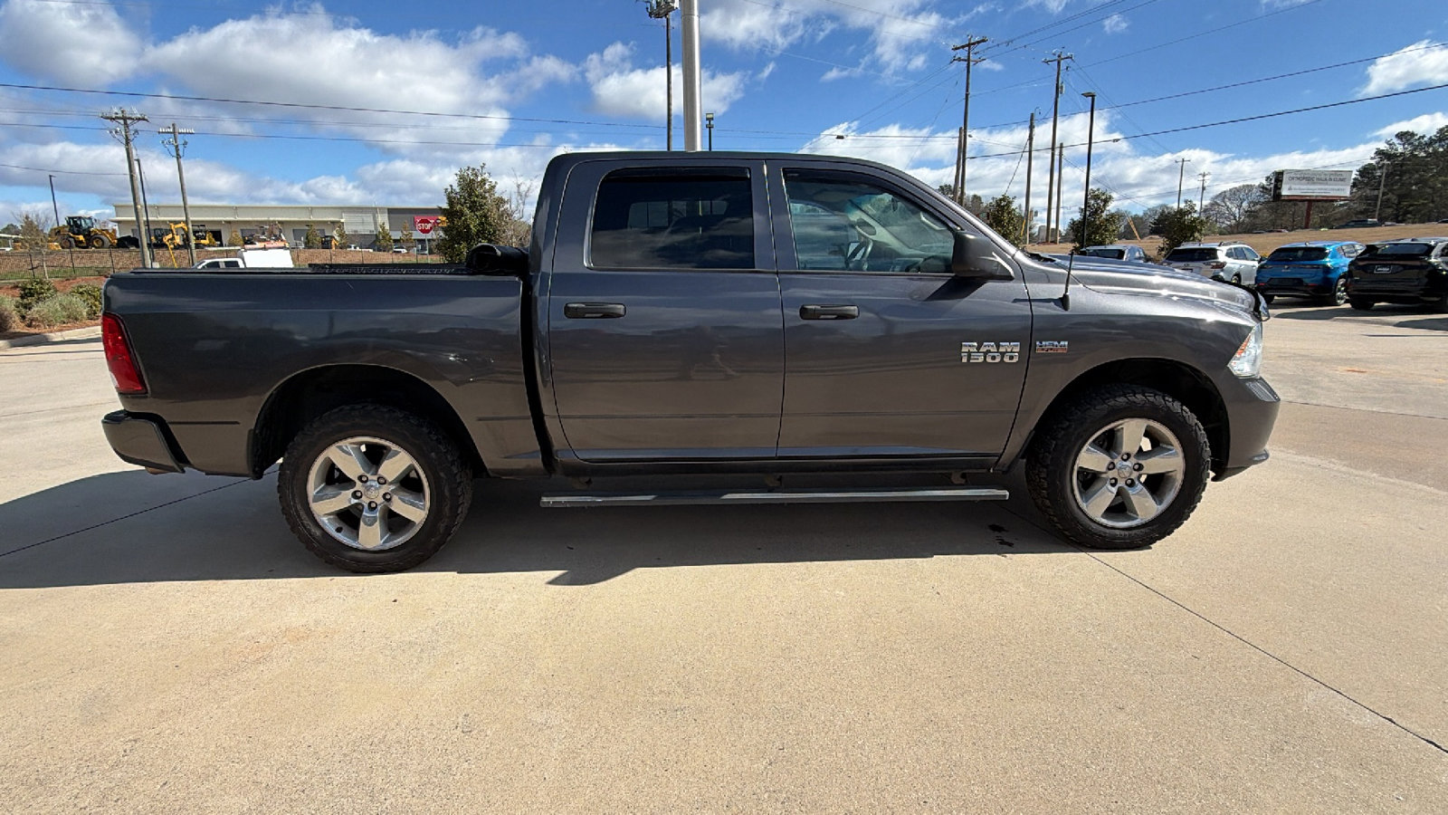 Used 2017 RAM 1500 Express w/ Express Value Package image 7