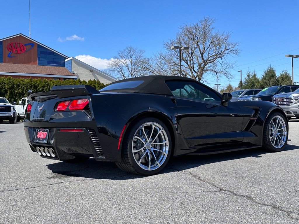 Used 2017 Chevrolet Corvette Grand Sport w/ Z07 Performance Package RWD image 10