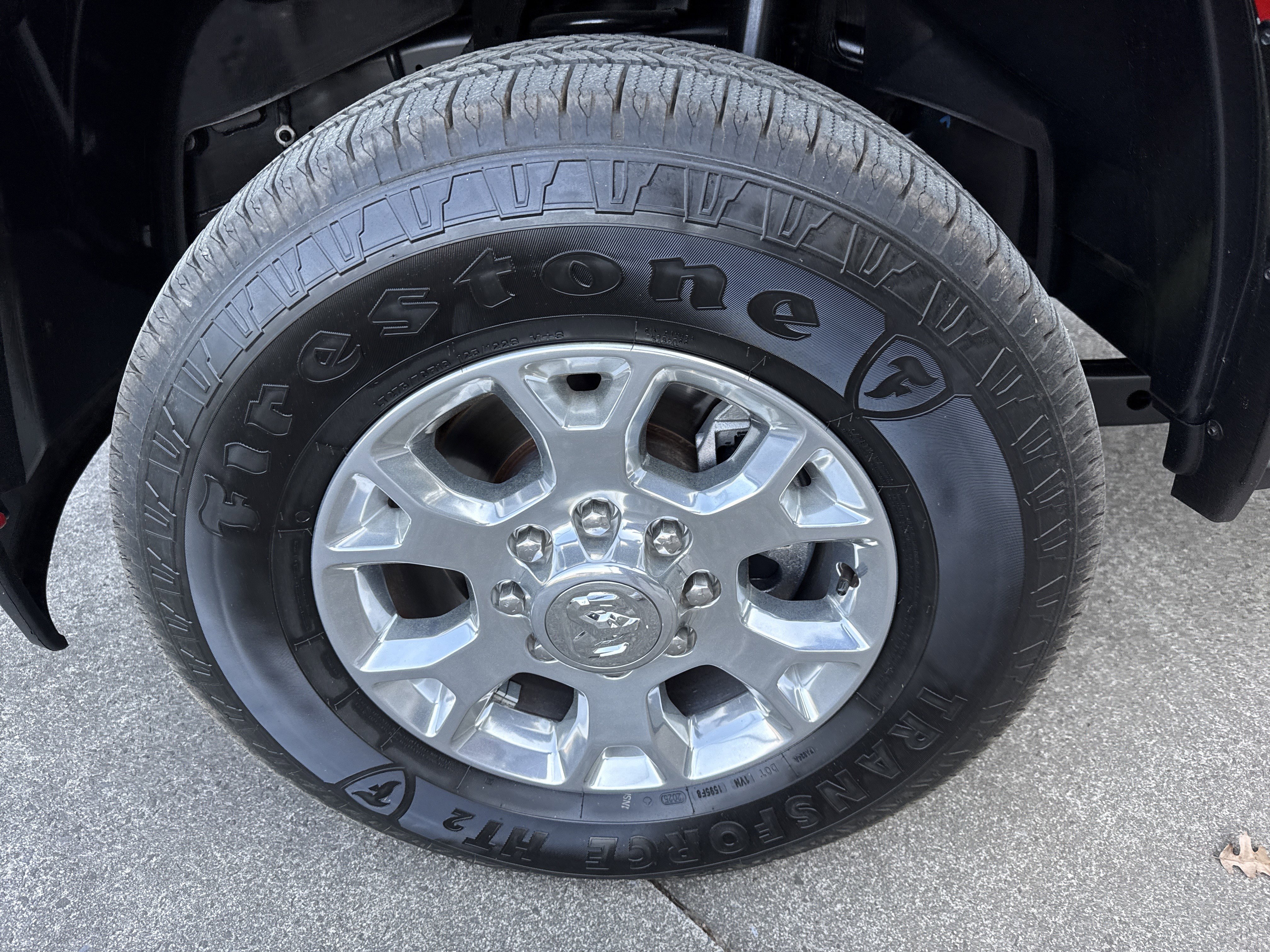 Used 2024 RAM 3500 Laramie image 11