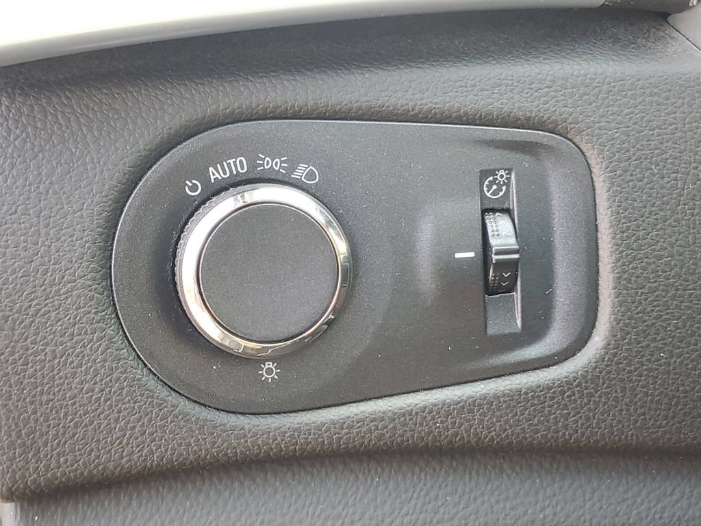 Used 2014 Cadillac SRX Luxury FWD image 17