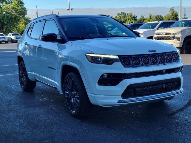 Used 2023 Jeep Compass High Altitude AWD/4WD image 2