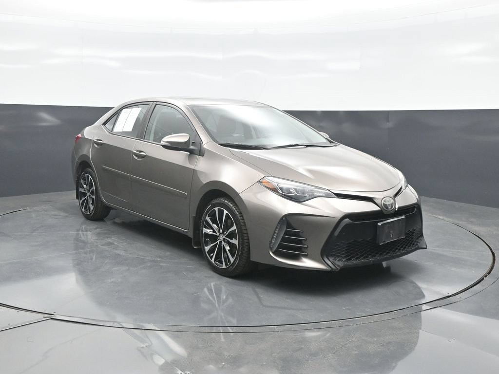 Used 2018 Toyota Corolla SE FWD image 1