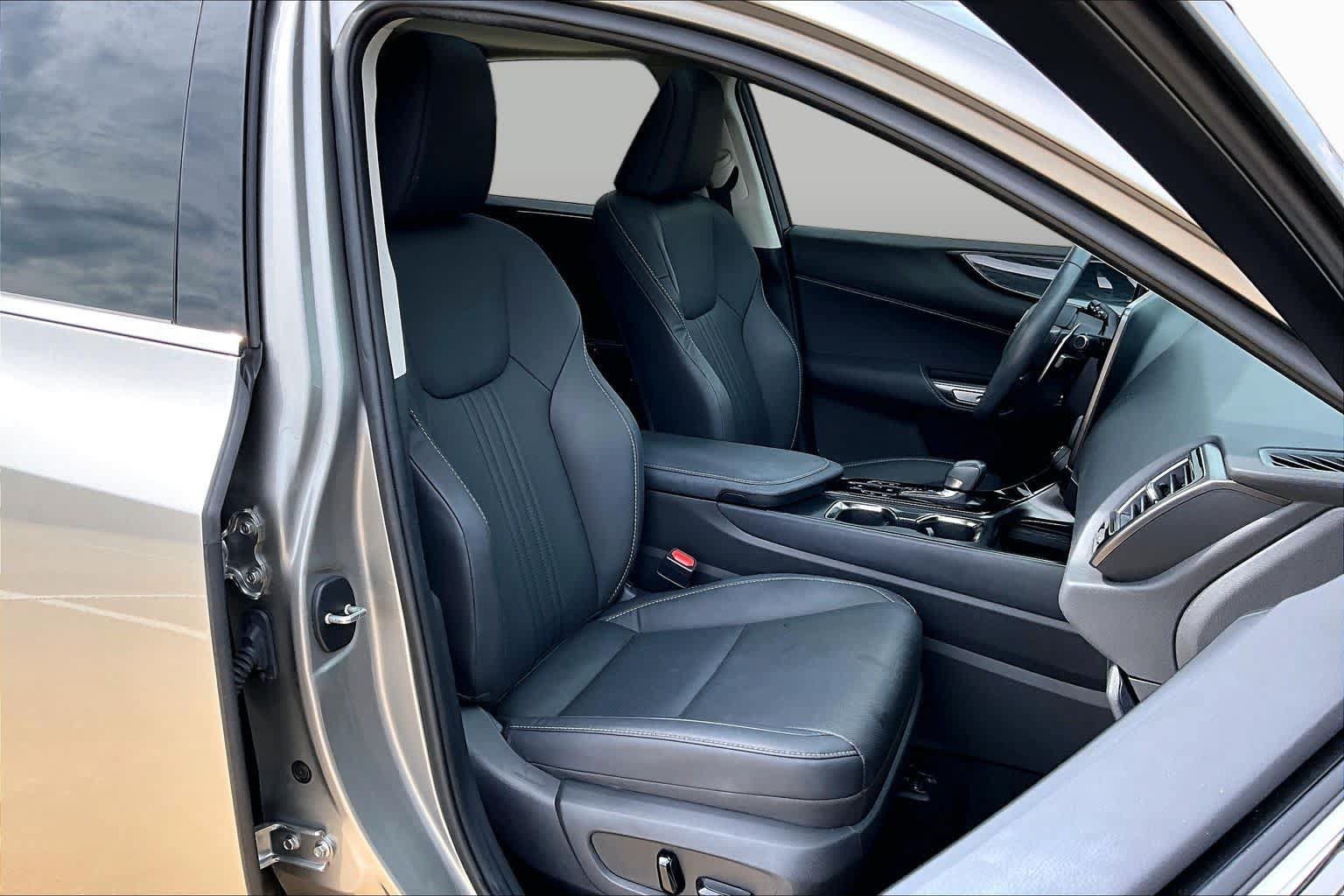 Certified 2025 Lexus NX 350 AWD w/ Accessory Package (2T) image 9