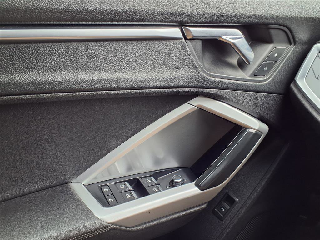 Used 2019 Audi Q3 2.0T Premium image 6