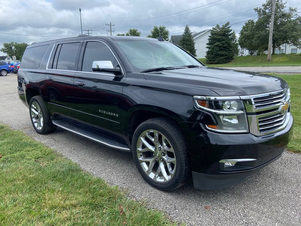 Used 2020 Chevrolet Suburban Premier AWD/4WD image 7