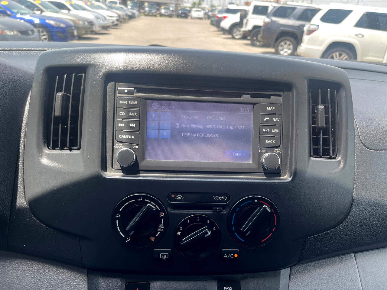 Used 2014 Nissan NV200 SV w/ Technology Package image 17