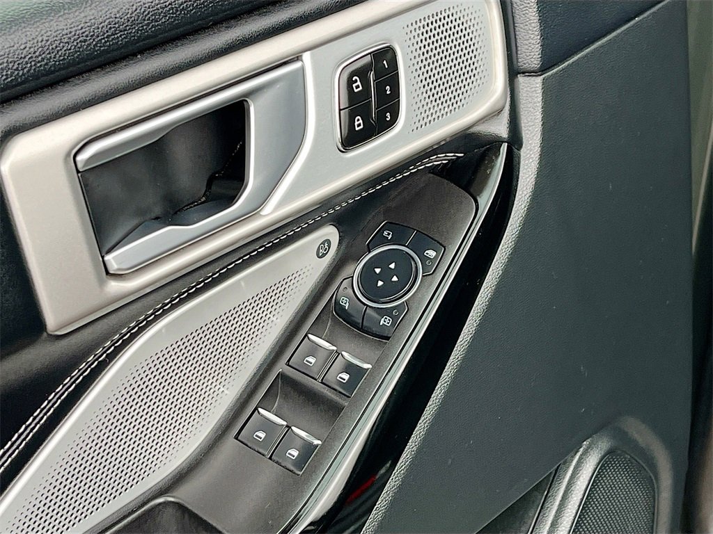 Used 2023 Ford Explorer ST w/ Equipment Group 401A image 18