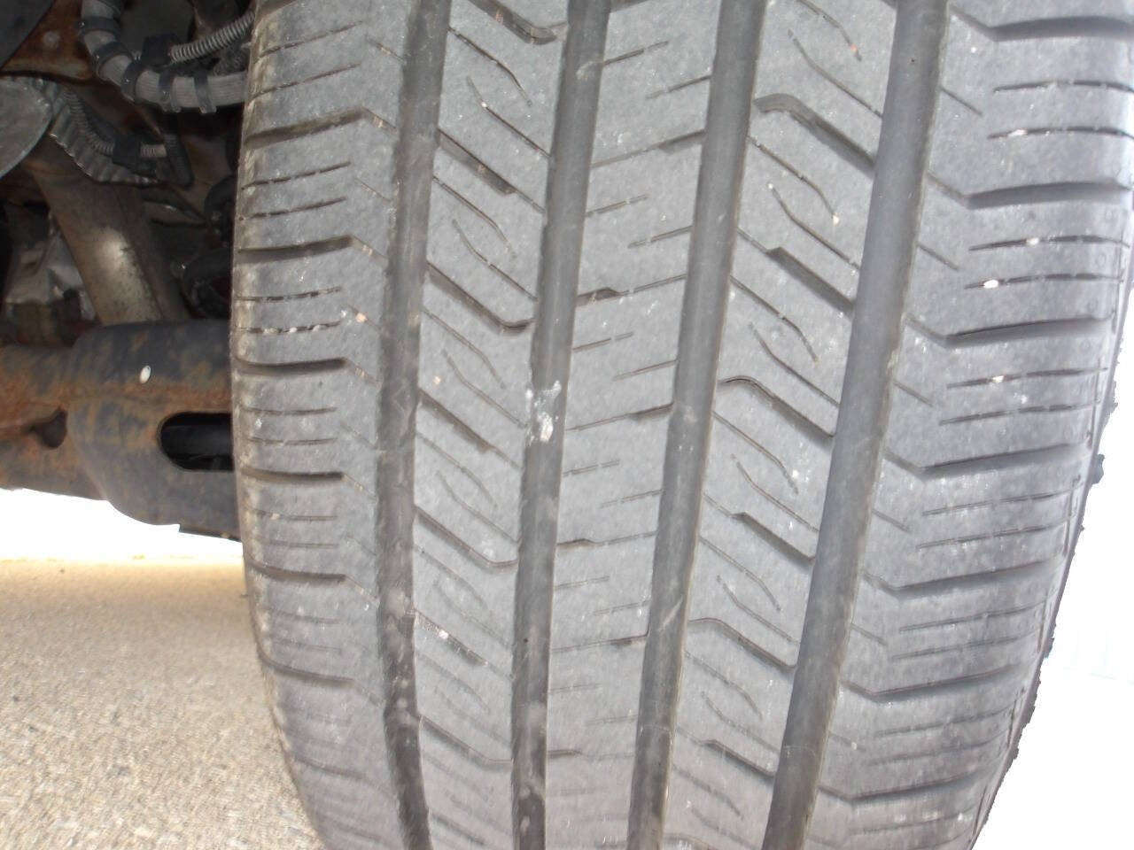 Used 2011 Chrysler Town & Country Touring FWD image 38