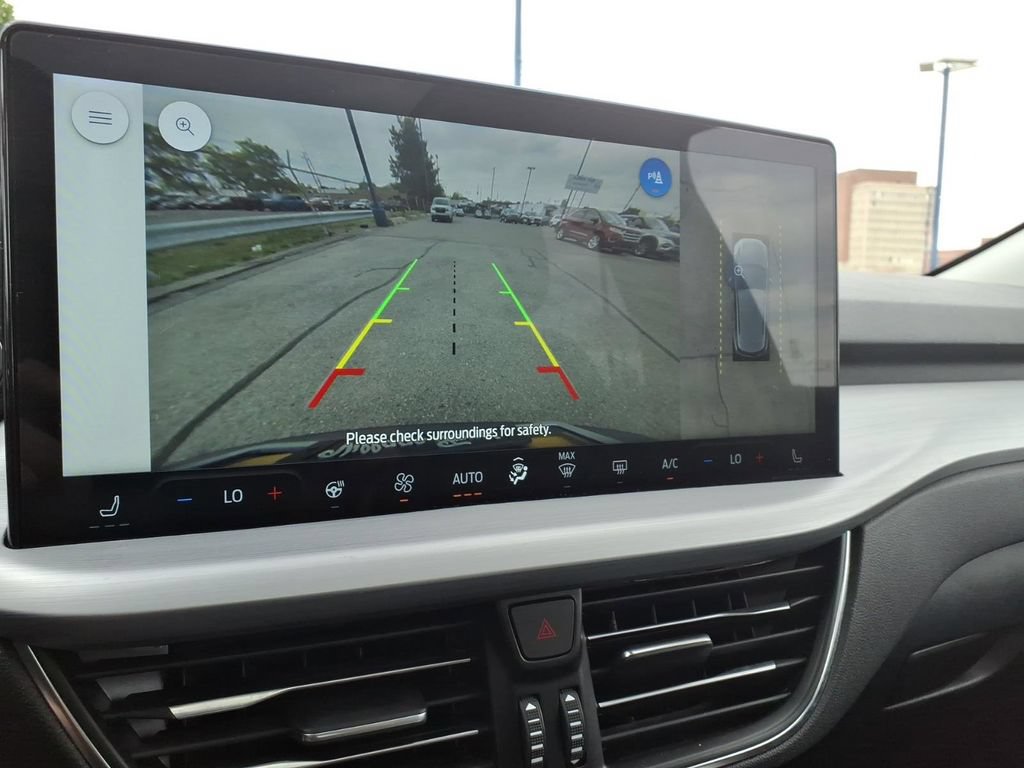 Used 2024 Ford Escape SE w/ PHEV Premium Package FWD image 24