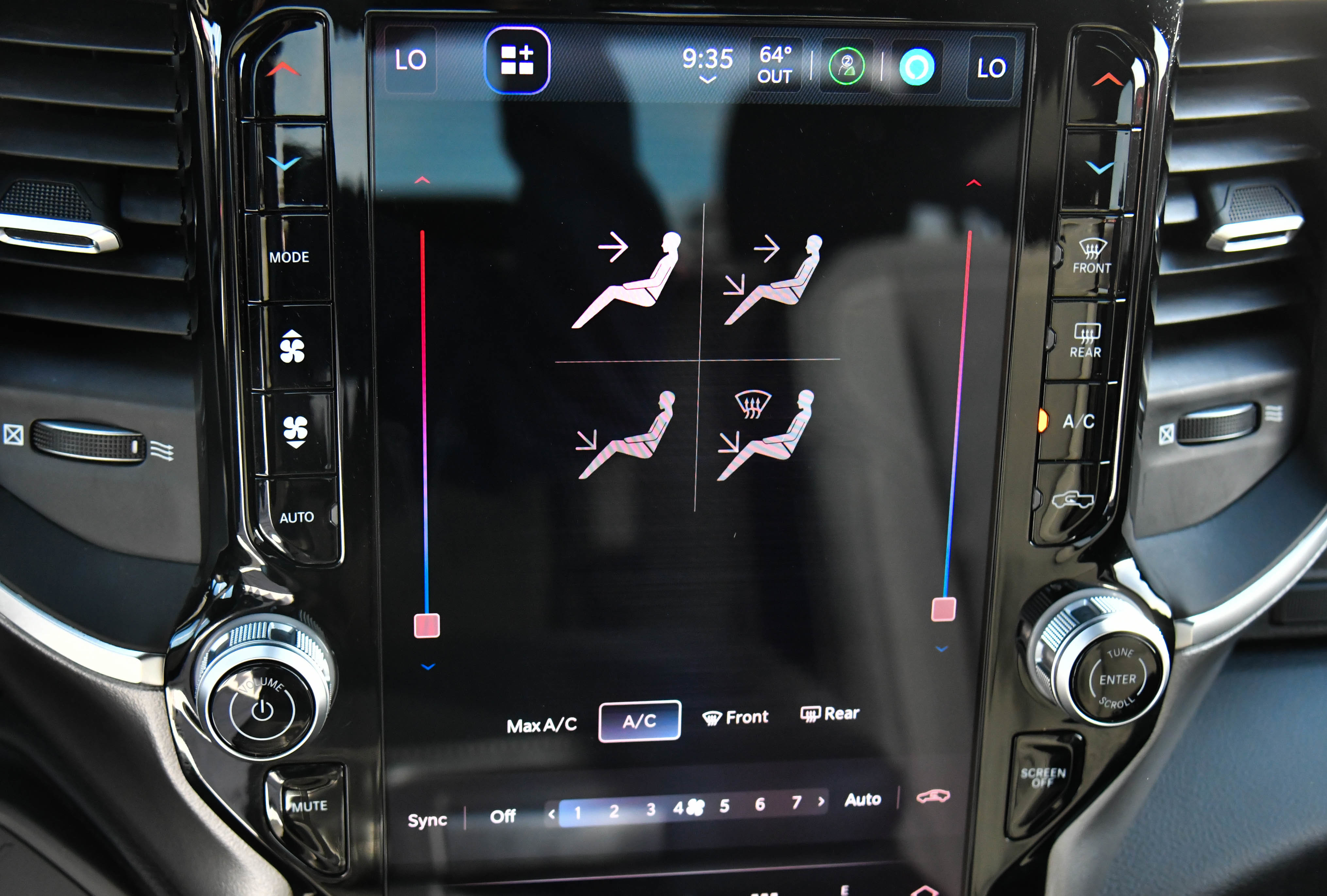 Used 2025 RAM 2500 Big Horn image 24