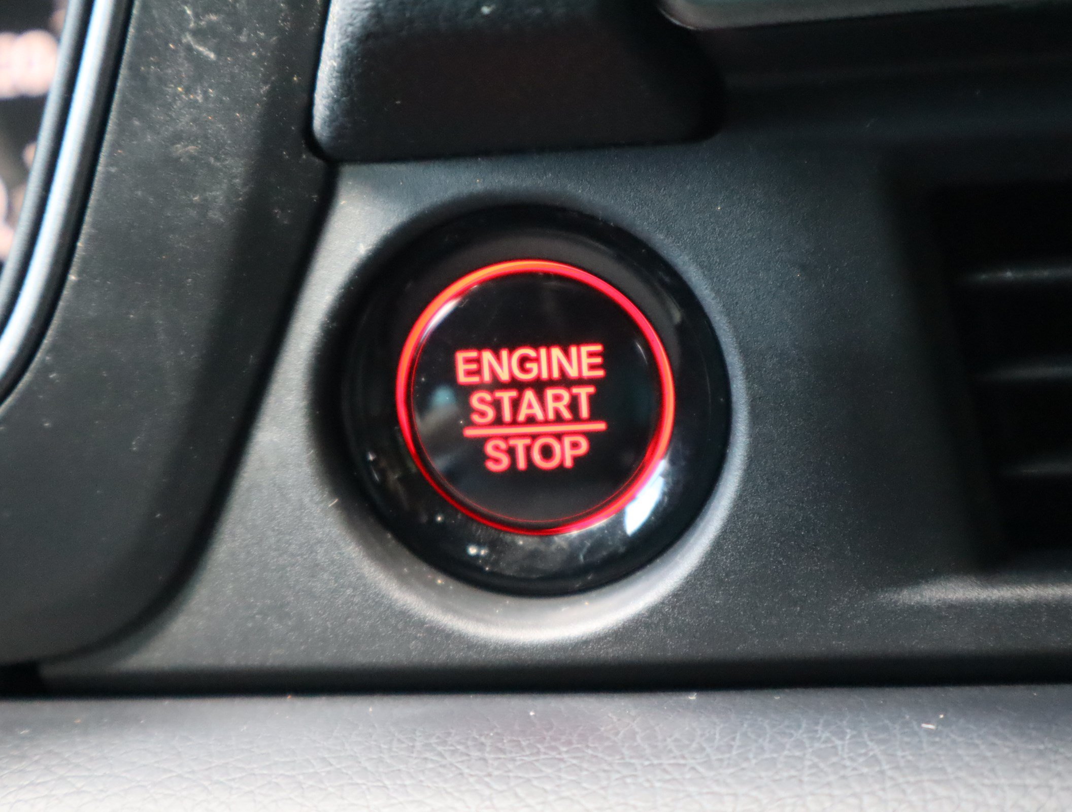 Used 2024 Honda Pilot TrailSport image 31