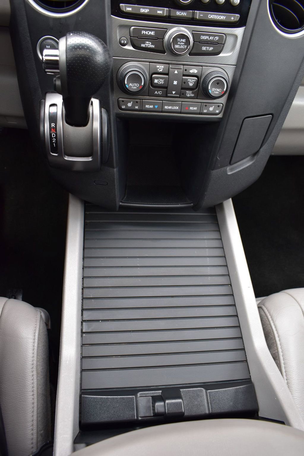 Used 2015 Honda Pilot EX-L image 36