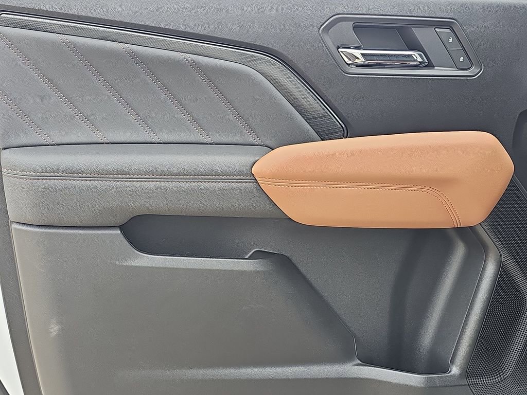 New 2025 GMC Canyon AT4 w/ Nightfall Edition image 29