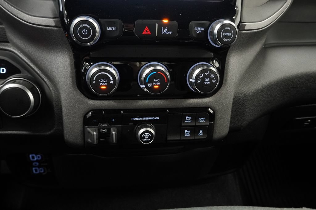Certified 2025 RAM 1500 Tradesman AWD/4WD image 35