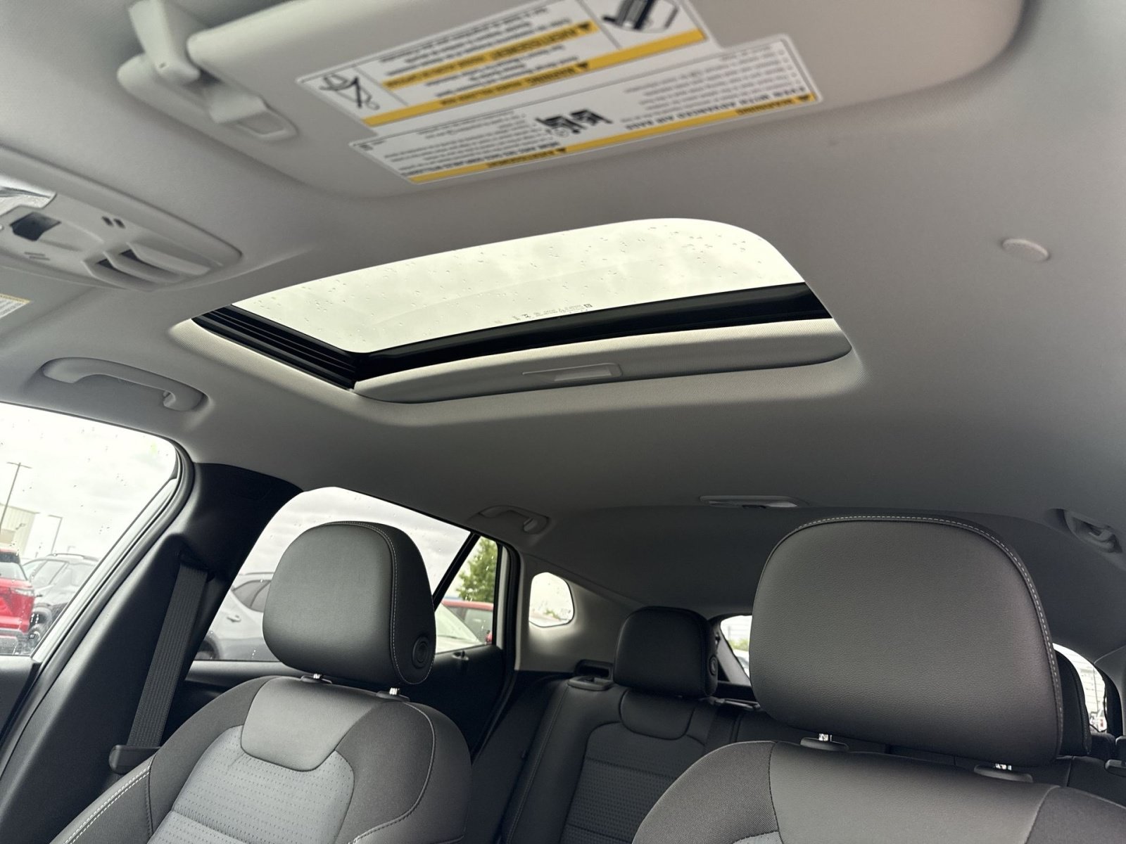 New 2026 Chevrolet Trax LT w/ Sunroof Package FWD image 25