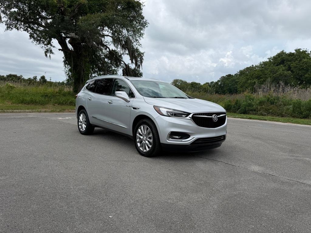 Used 2020 Buick Enclave Essence FWD image 7