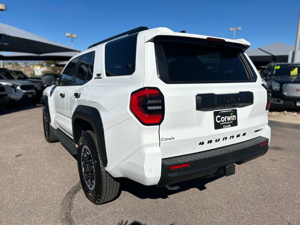 Used 2025 Toyota 4Runner 4WD image 9