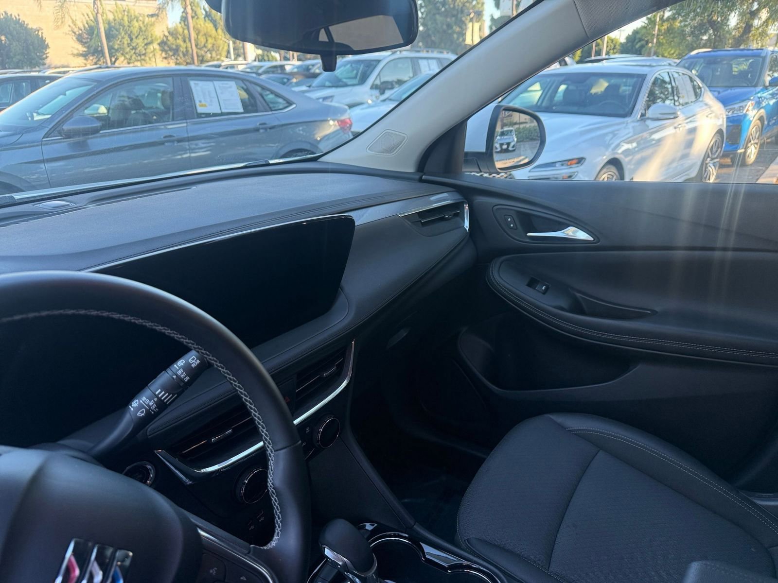 Used 2025 Buick Encore GX Preferred image 31