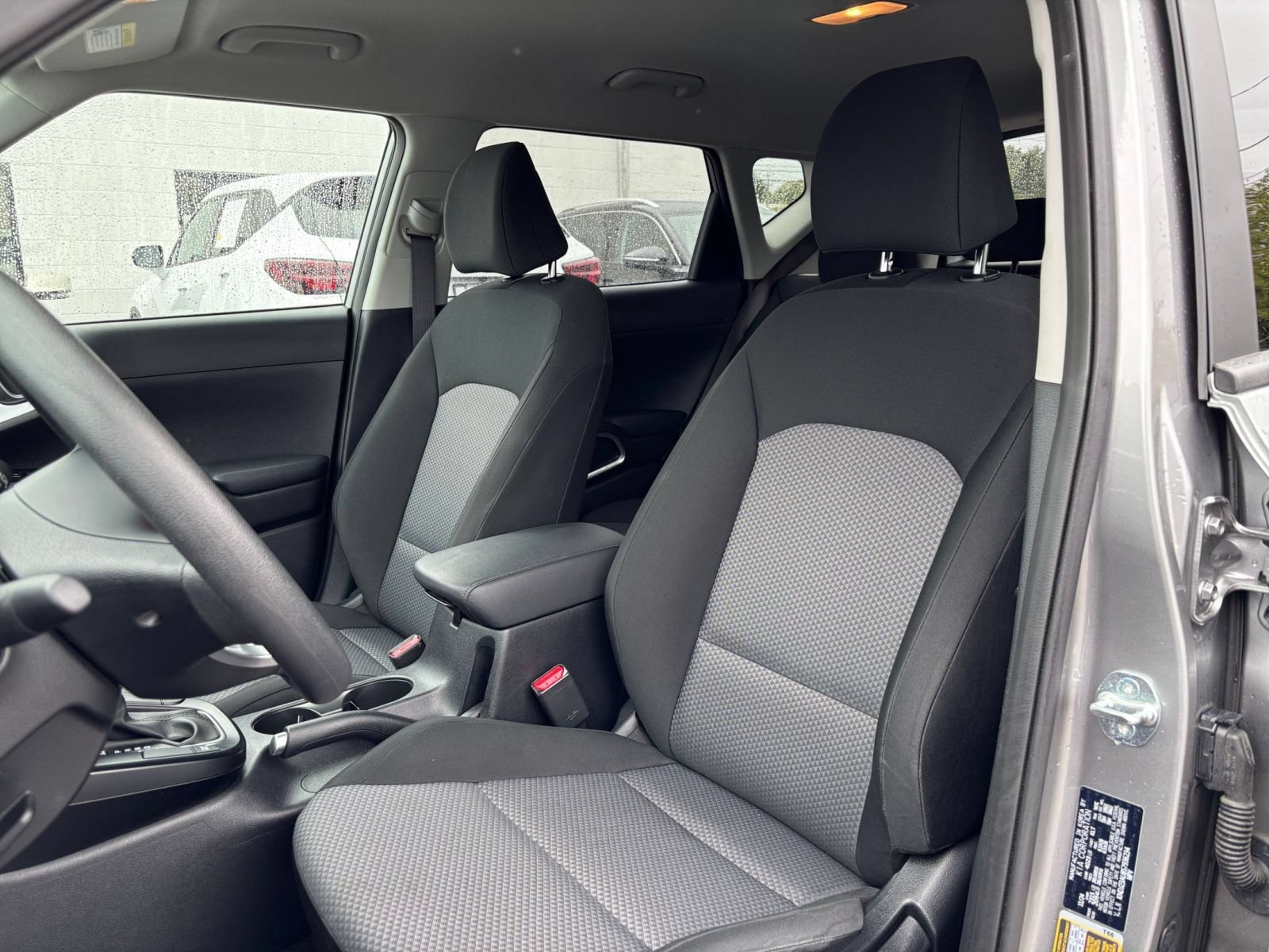 Used 2025 Kia Soul LX w/ LX Technology Package FWD image 33
