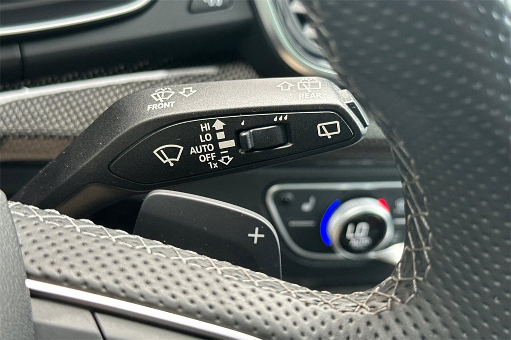 Used 2023 Audi SQ5 Premium Plus w/ Premium Plus Package image 34