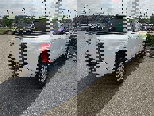 New 2025 Toyota Tacoma SR5 image 3