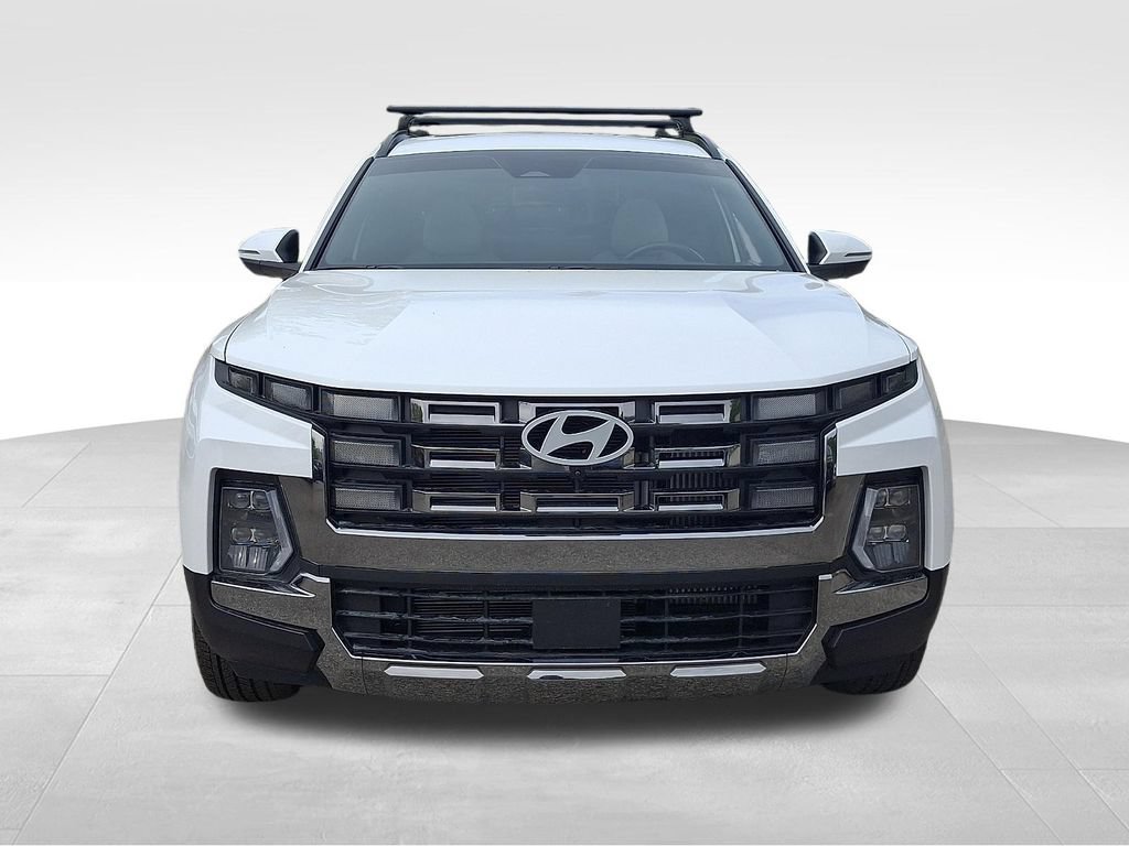 Used 2025 Hyundai Santa Cruz Limited AWD/4WD image 2