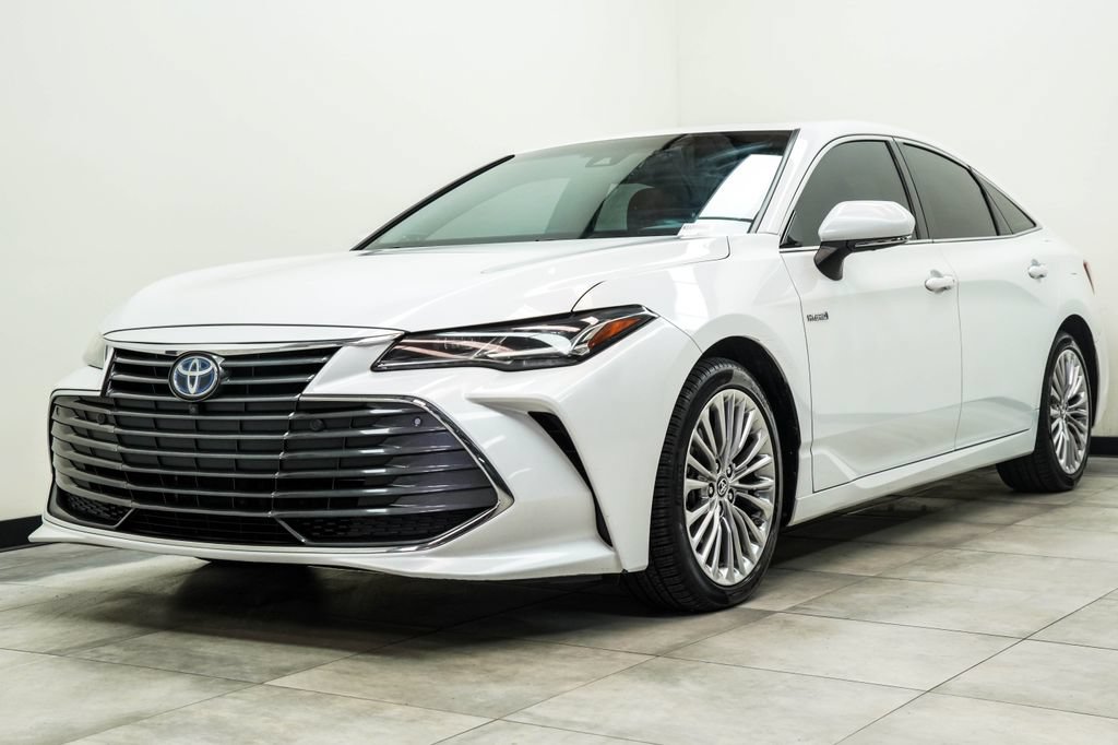 Used 2019 Toyota Avalon Limited w/ Advanced Safety Package FWD image 7