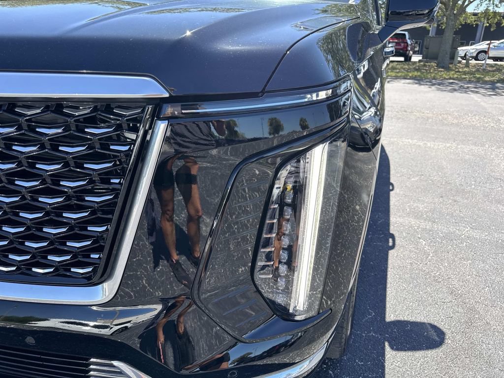 Certified 2025 Cadillac Escalade Premium Luxury w/ Touring Package AWD/4WD image 9
