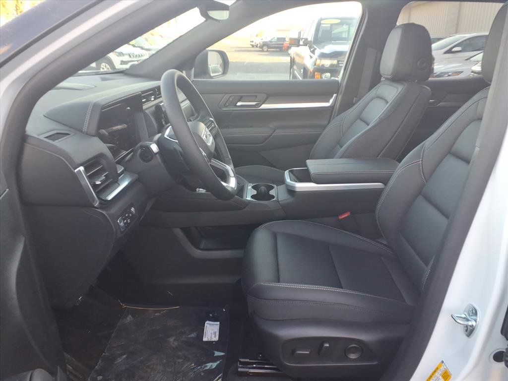 New 2026 GMC Terrain Elevation w/ Elevation Premium Package image 4