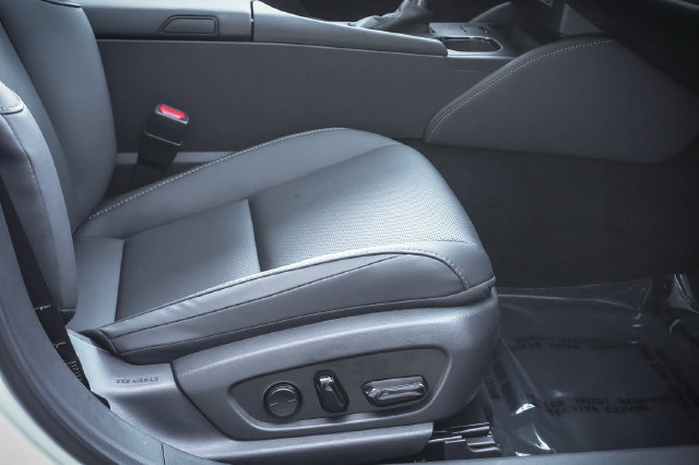 Certified 2025 Lexus ES 350 w/ Premium Package FWD image 25