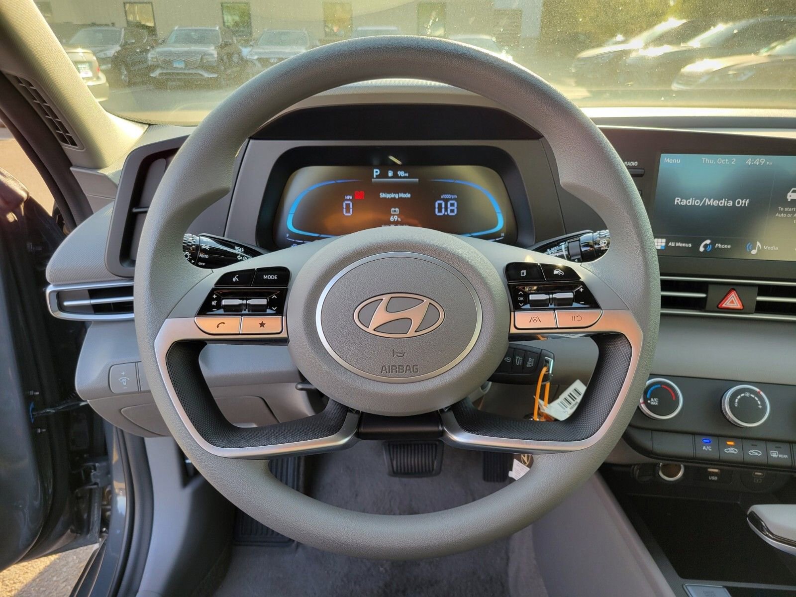 Used 2025 Hyundai Elantra SE image 27