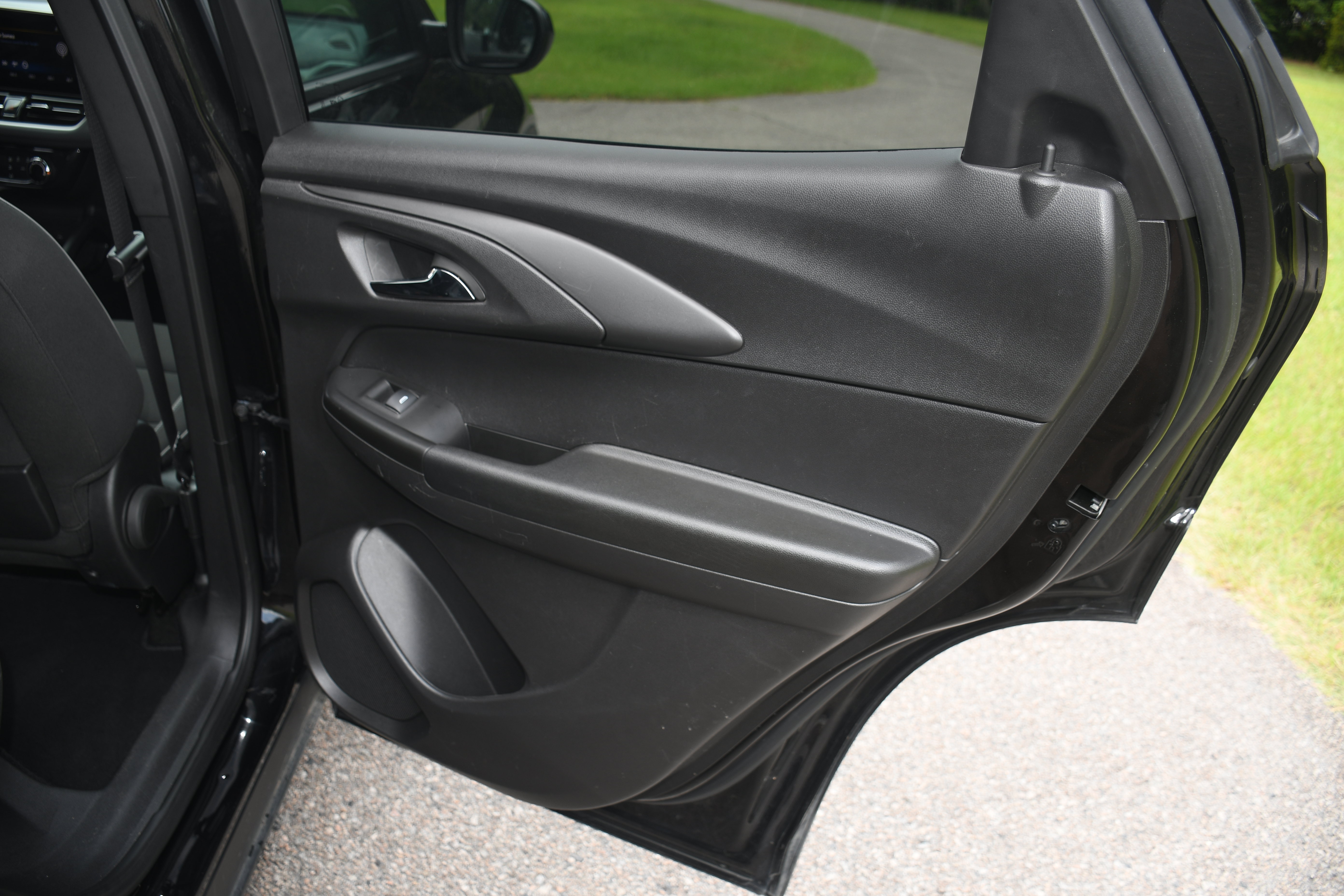 Used 2025 Chevrolet TrailBlazer LT FWD image 18