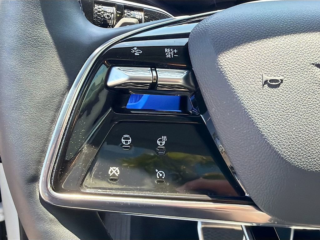 Certified 2025 Cadillac Optiq Sport 2 image 36