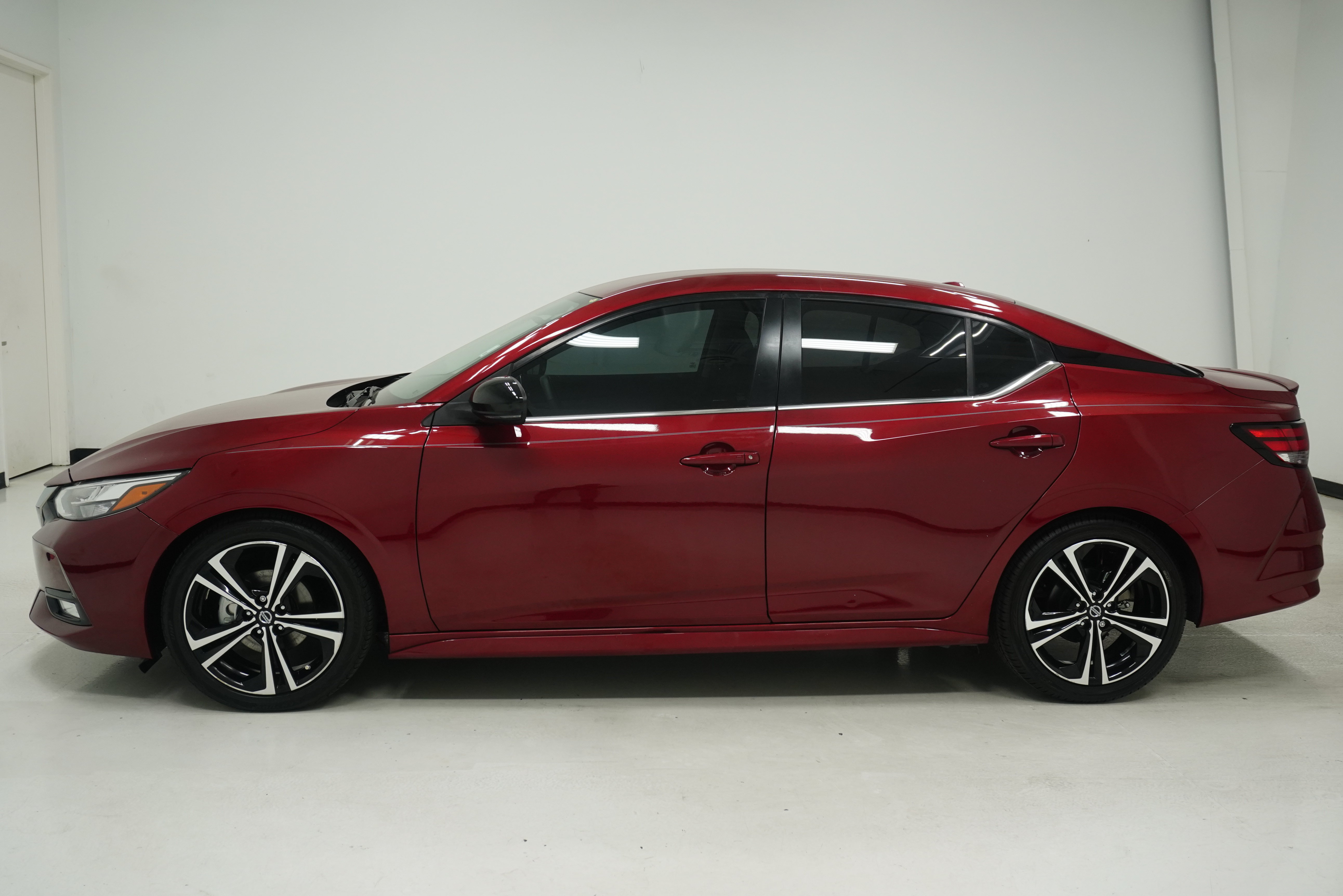 Used 2021 Nissan Sentra SR FWD image 7