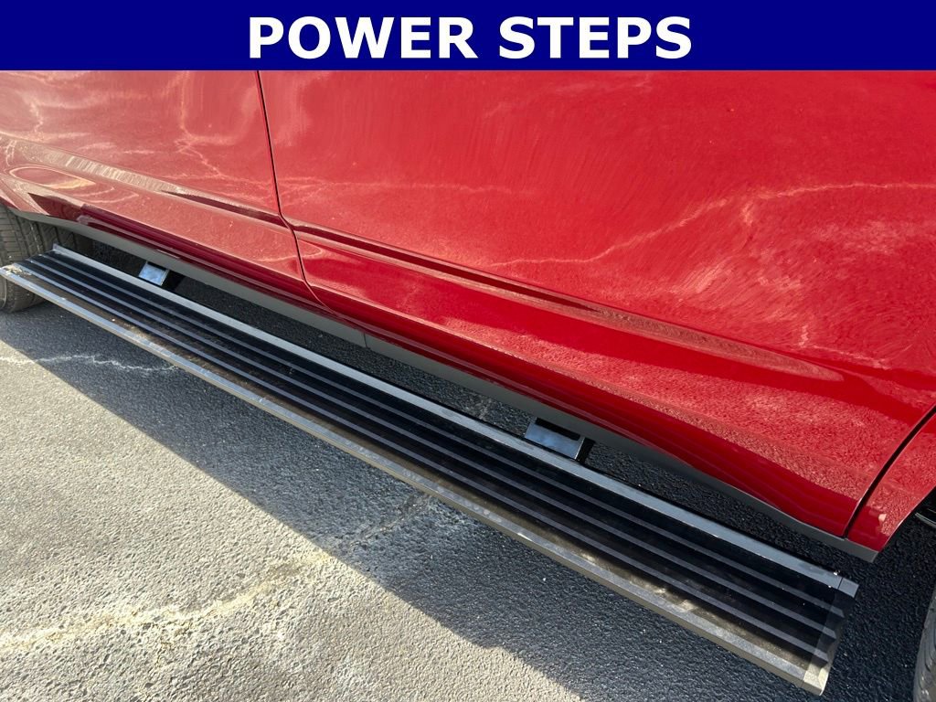 New 2026 Chevrolet Tahoe High Country w/ LPO, Illumination Package image 12