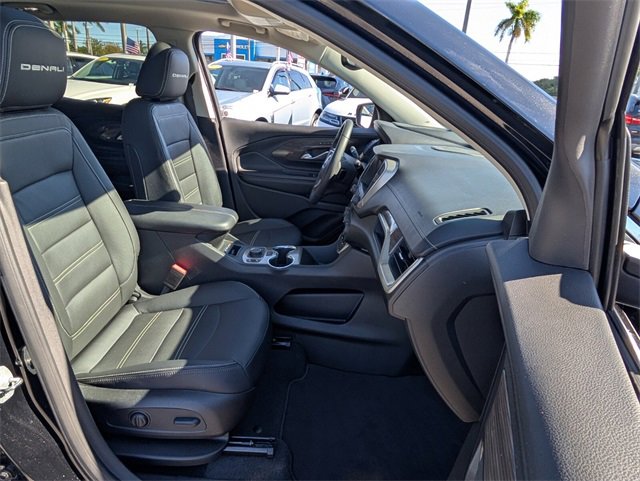 Used 2022 GMC Terrain Denali image 17